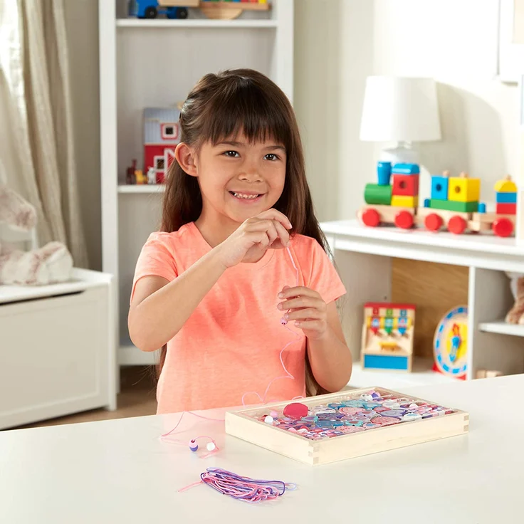Melissa & Doug Holzperlen-Set Süße Herzen - Preisvergleich – Bild 8