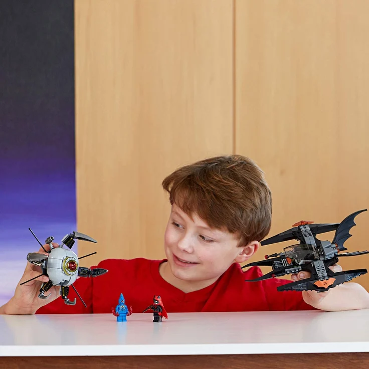 LEGO DC Super Heroes Batman: Brother Eye Gefangennahme (76111) beliebtes Kinderspielzeug – Bild 6