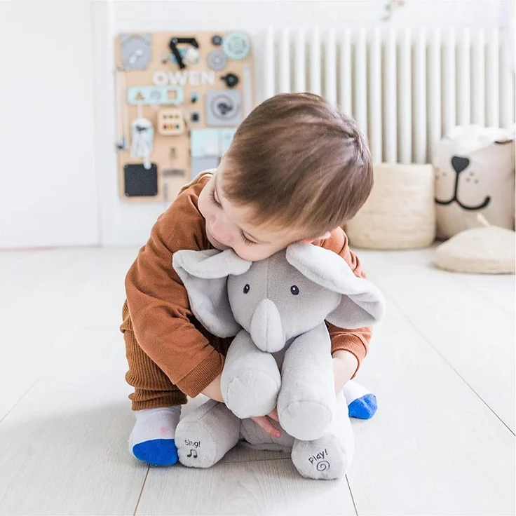 GUND 6053047 'Flappy, der singende und sprechende Elefant' Funktionsplüschtier, deutsch, ca. 30 cm, ab 10 Monaten – Bild 6