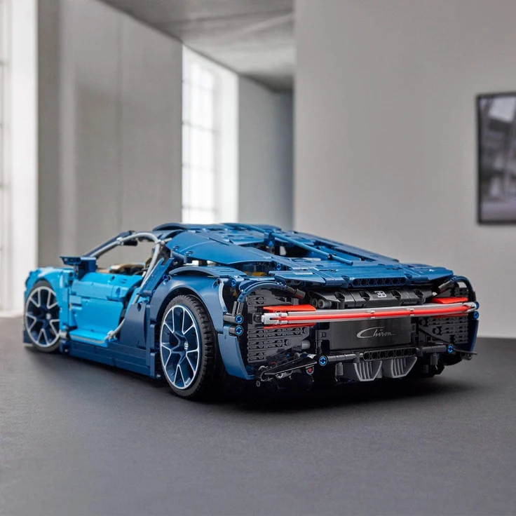 LEGO Technic 42083 'Bugatti Chiron', 3599 Teile, ab 16 Jahren – Bild 3