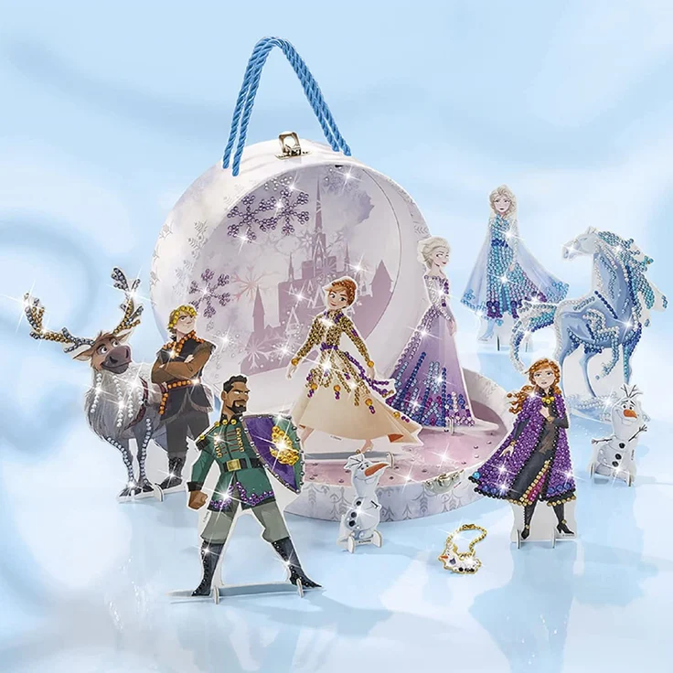 Disney Frozen II Diamantbastel-Studio: Gestalte deine Lieblingsfiguren von Frozen II mit wunderschönen Strasssteinen in 3D Landschaften, inkl. Olaf Anhänger – Bild 4