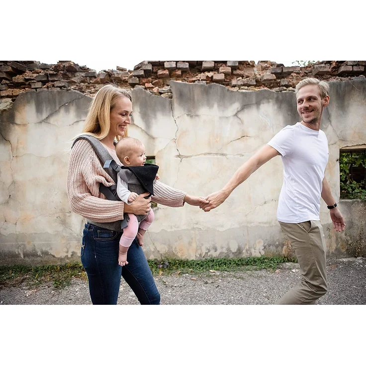 You+Me Babytrage Neugeborene ab Geburt 4-in-1 – Ergonomische Front und Rucksack Baby Tragesystem Für Säuglinge und Kleinkinder von 3,6-14,5 kg – Bild 3
