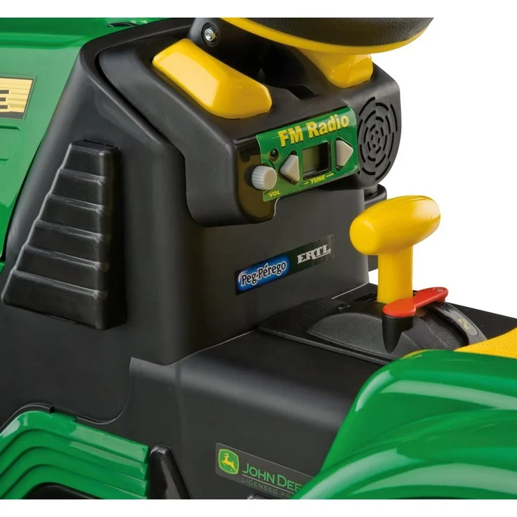 Peg Perego 'John Deere Ground Loader' Elektrotraktor, Gelb/Grün, zwei 12 V Motoren, bis zu 7,3 km/h schnell, mit großer Frontschaufel und integriertem UKW-Radio, ab 3 Jahren – Bild 3