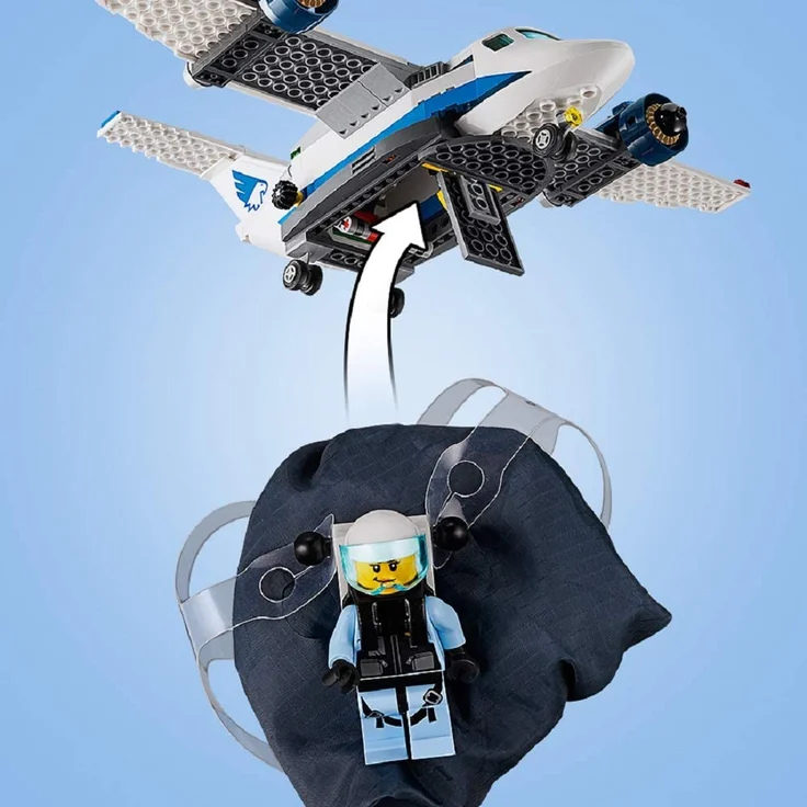 LEGO 60210 City, Polizei Fliegerstützpunkt, Flugzeug mit Fallschirmjäger plus Jetpack, Motorrad und Auto, Police Chase Bausets für Kinder – Bild 12