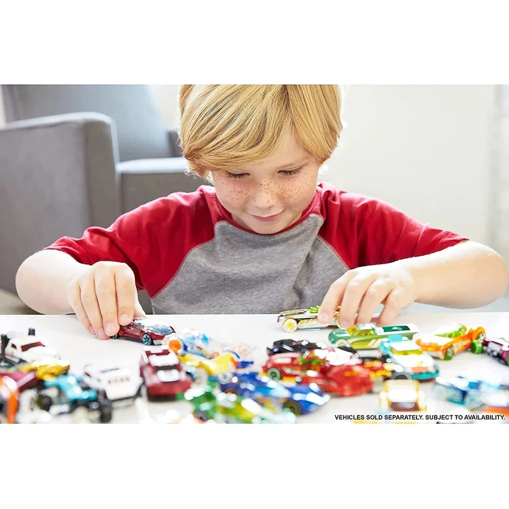Hot Wheels V6697 - 50er Pack 1:64 Die-Cast Fahrzeuge extra großes Geschenkset, je 50 Spielzeugautos, zufällige Auswahl, ab 3 Jahren – Bild 4