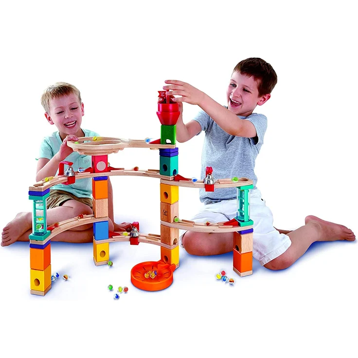 Hape E6019 - Aus der Burg entkommen - Quadrilla Murmelbahn, 102-teilige Kugelbahn aus Holz – Bild 3