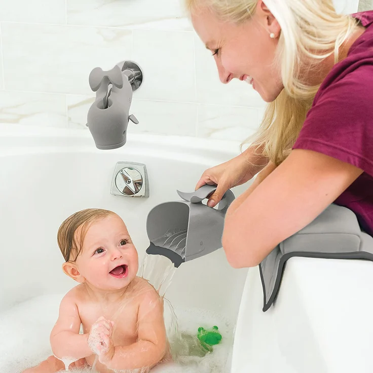 Skip Hop Moby Wal Rinser Becher, zum tränenfreien Haarewaschen, Shampooschutz, Wasserfall, Spülapparat, Spritzschutz, grau – Bild 5