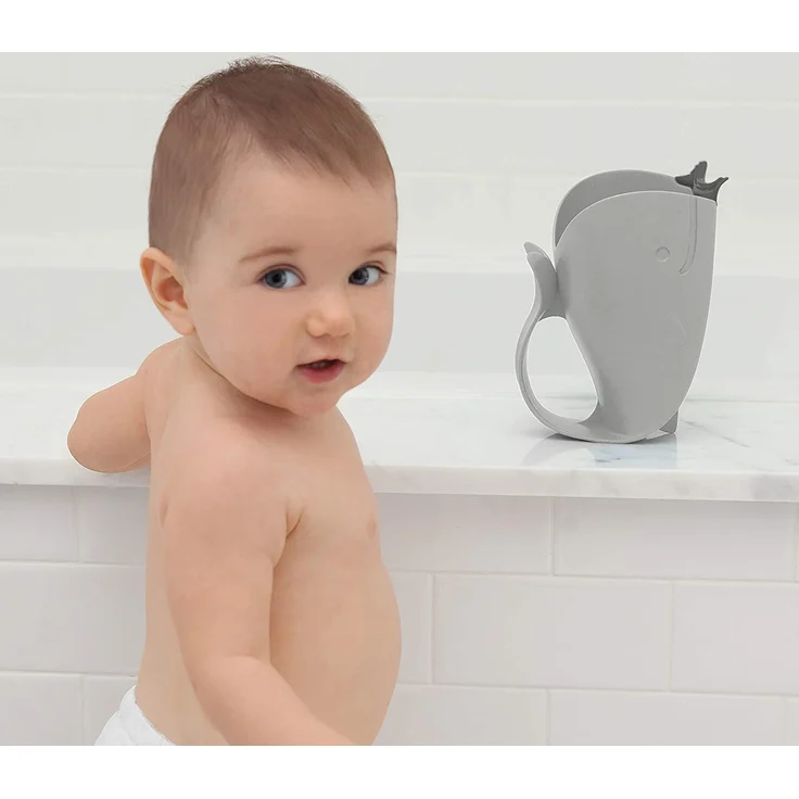 Skip Hop Moby Wal Rinser Becher, zum tränenfreien Haarewaschen, Shampooschutz, Wasserfall, Spülapparat, Spritzschutz, grau – Bild 14