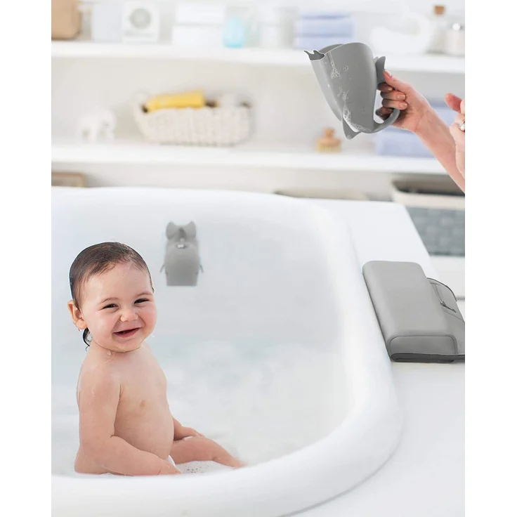 Skip Hop Moby Wal Rinser Becher, zum tränenfreien Haarewaschen, Shampooschutz, Wasserfall, Spülapparat, Spritzschutz, grau – Bild 6