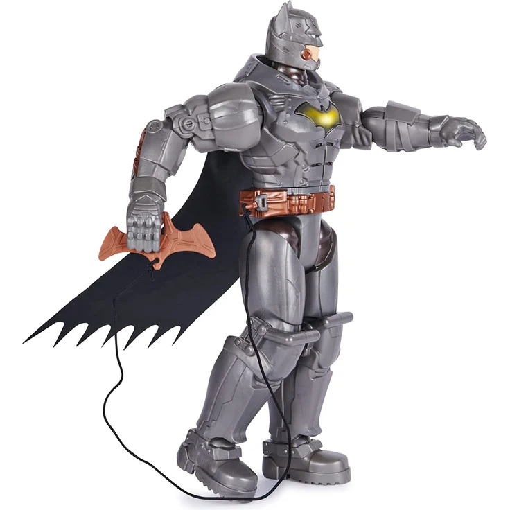 DC Comics Batman 30cm Deluxe - Actionfigur mit Schlag- und Wurffunktion 5 Ausrüstungsgegenständen Licht- und Soundeffekten Actionfigur zum Sammeln Comics Batterien erforderlich – Bild 9
