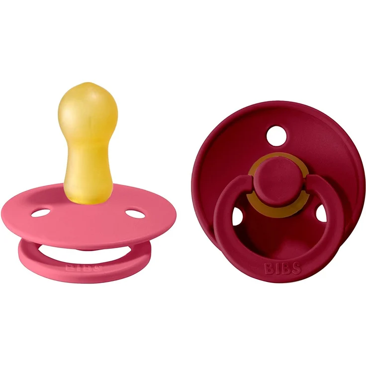 Bibs Soother 2- Pack Coral Ruby M 6m + Bibs – Bild 1