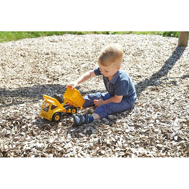 Lena 4210 EcoActives LKW Kipper, Baustellenfahrzeug ca. 27 cm, robuster Kipplaster, natürlicher Holzgeruch durch ökologischen Holzanteil, Muldenkipper für Kinder ab 2 Jahre, Spielfahrzeug in gelb – Bild 6