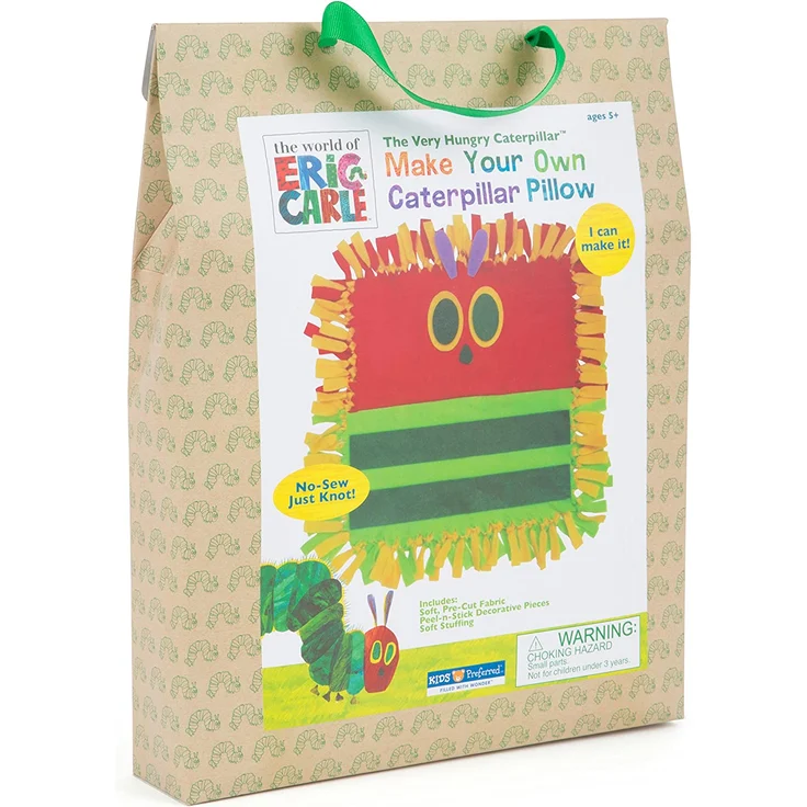 Small Foot 10665 Bastelset Die kleine Raupe Nimmersatt für EIN buntes Kissen, inkl. Kissenbezug, Filzaugen und Füllmaterial, in praktischer Tragetasche, fördert die Kreativität – Bild 2