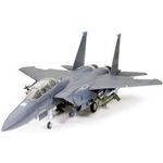 Plastic Models 300060312 1:32 Bo. F-15E Strike Eagle Bunker Buster