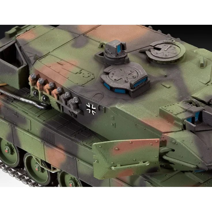 Revell Modellbausatz Panzer 1:72 - Leopard 2 A6/A6M im Maßstab 1:72, Level 4, originalgetreue Nachbildung mit vielen Details, 03180 – Bild 6
