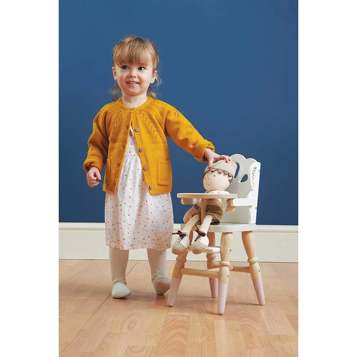 Le Toy Van TV601 Holzhochstuhl für Baby-Puppe und Plüschtiere, Puppenhochstuhl – Bild 4