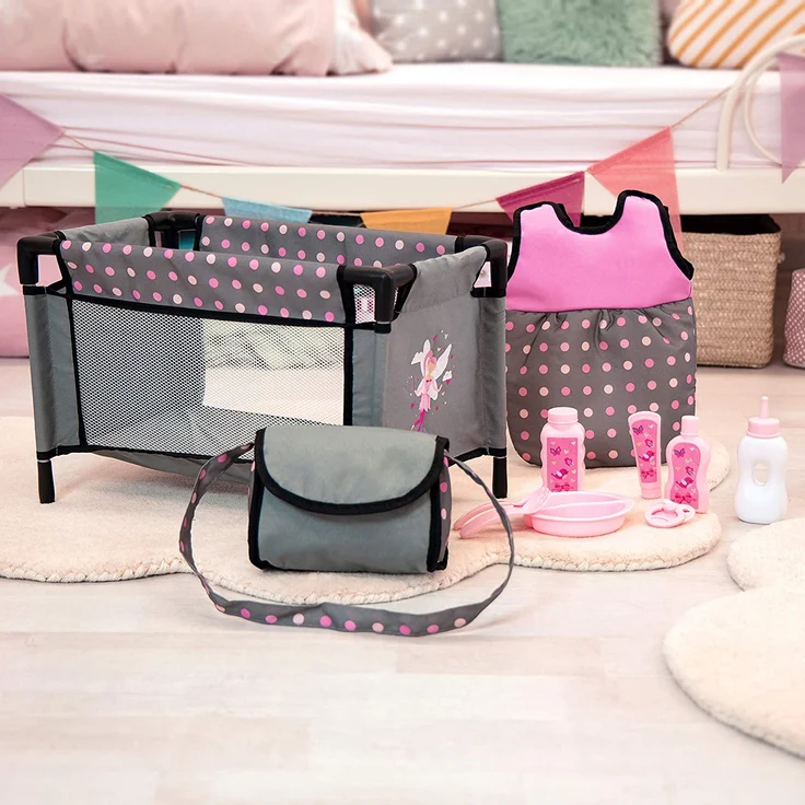 Bayer Design 61766AB Puppenzubehör, 11 in 1 Pflegeset, Großes Zubehörset für Babypuppen inkl. Tasche, Reisebett, Schlafsack und Pflegezubehör, grau, pink, gepunktet mit Fee - Preisvergleich – Bild 7