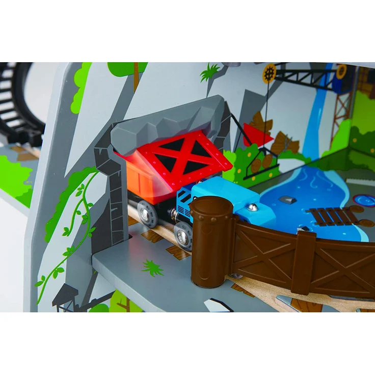 Hape E3753 – Riesige Bergmine, Holzeisenbahn mit viel Zubehör, ToyAward Gewinner 2017 und Top 10 Spielzeug 2017, ab 3 Jahre - Preisvergleich – Bild 10