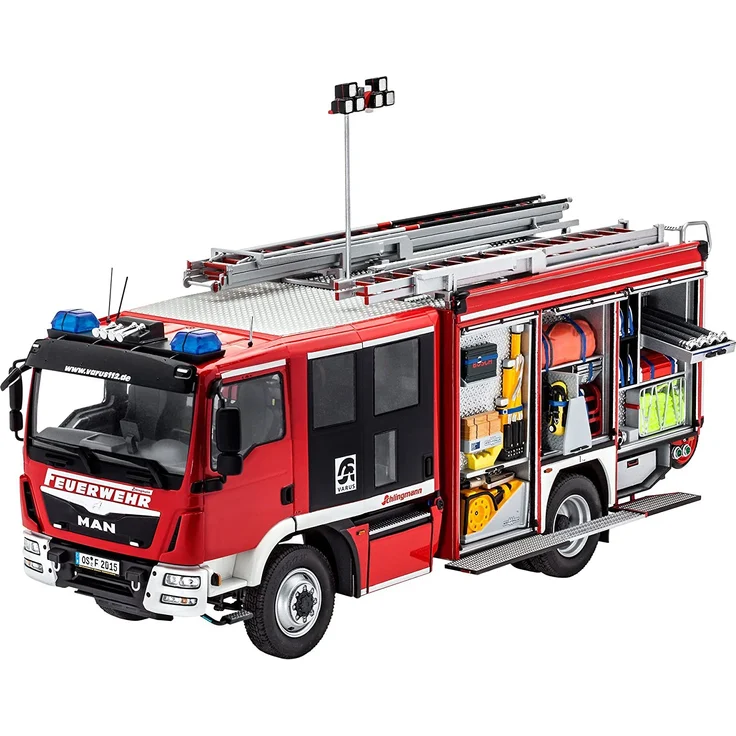 Revell Modellbausatz LKW 1:24 - Feuerwehr MAN TGM / Schlingmann HLF 20 VARUS 4x4 im Maßstab 1:24, Level 4, originalgetreue Nachbildung mit vielen Details, Truck, 07452 – Bild 3