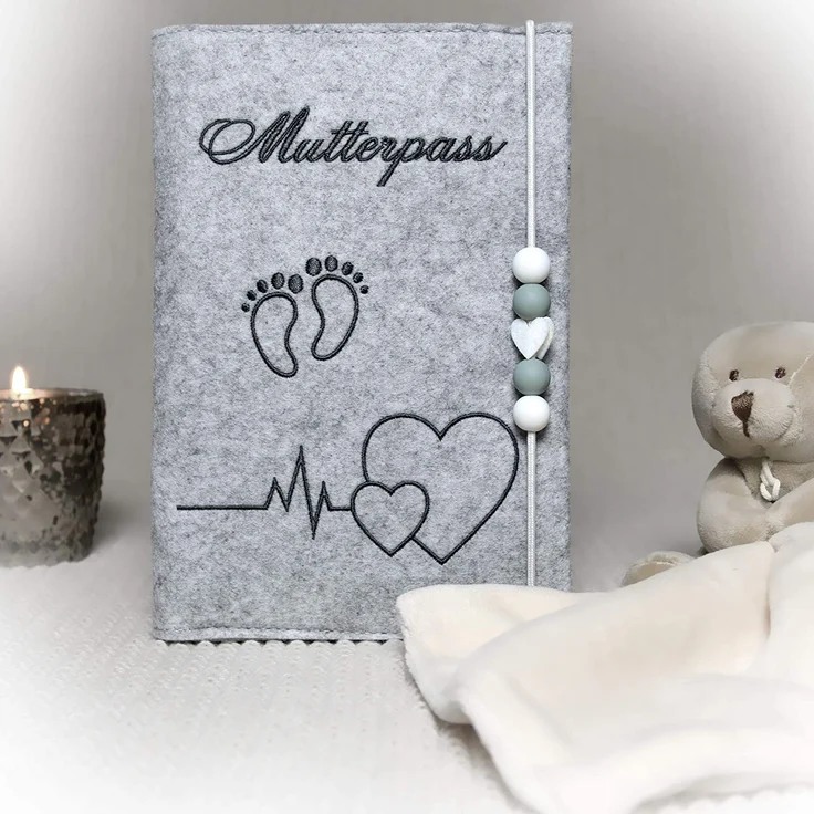 Lezzanna - Mutterpasshülle aus Filz - Mutterpass Tasche - Dokumententasche - in 4 Farben - viele Fächer für Ultraschallbilder und vieles mehr - Geschenk für Schwangere - Organizer – Bild 2