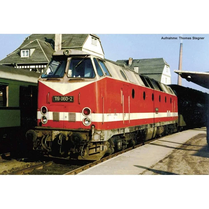 Piko H0 59930 H0 Diesellok BR 119 der DR BR 119 DR, Spitzenlicht Oben – Bild 2