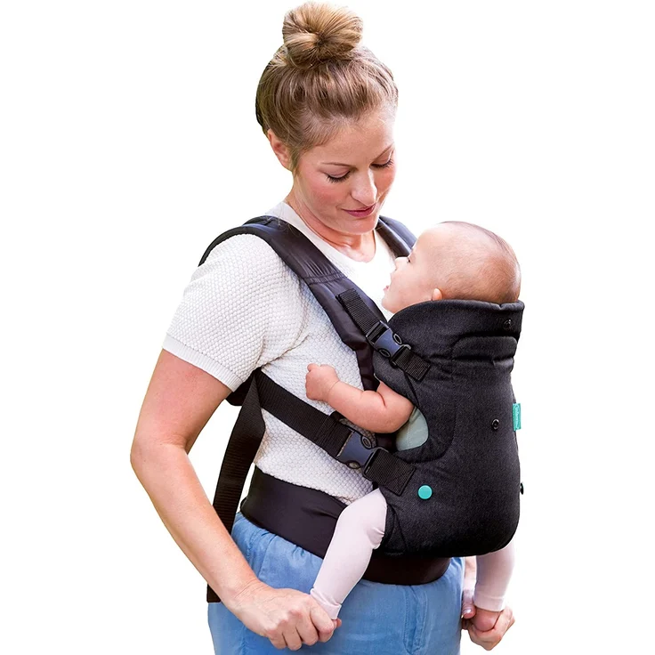 Infantino Flip 4-in-1 Trage mit waschbarem Lätzchen - Ergonomisch, umwandelbar, mit dem Gesicht nach innen und außen, Vorder- und Rückentrage für Neugeborene und ältere Babys 3,5-14,5 kg – Bild 1