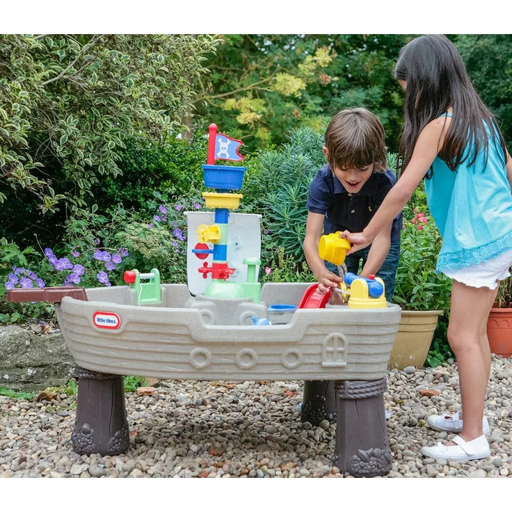 Little Tikes Anchors Away Piratenschiff - Wasserspielset für Kinder - Sicher und tragbar - Fördert kreatives Spielen – Bild 2