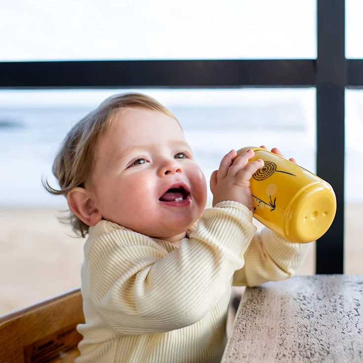 Tommee Tippee Superstar Sipper, Trinklernbecher,100 % Auslauf- und Schüttelsichere INTELLIVALVE-Technologie, Antibakterieller BACSHIELD-Technologie, 12 M. +, 390 ml, 1 Stk, Gelb – Bild 5