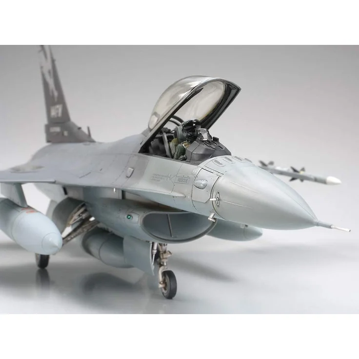 TAMIYA 300061101 1:48 Lockheed Martin F-16C Block 25/32 - Preisvergleich – Bild 12