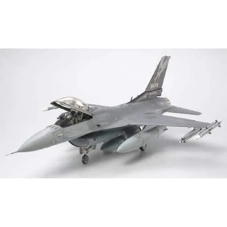 TAMIYA 300061101 1:48 Lockheed Martin F-16C Block 25/32 - Preisvergleich
