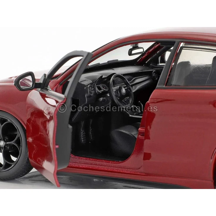 Bburago 1:24 Alfa Romeo Stelvio – Bild 3