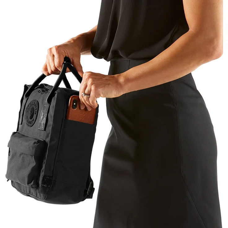 FJÄLLRÄVEN Kanken No. 2 Mini black – Bild 7