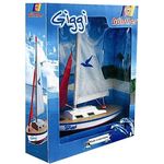 Paul Günther 1802 - Segelboot Giggi, kleine Segeljolle zum Spielen, ca. 24 x 32 cm groß, hochwertig gefertigt und segelfertig montiert, für Badesee, Strand und Badewanne