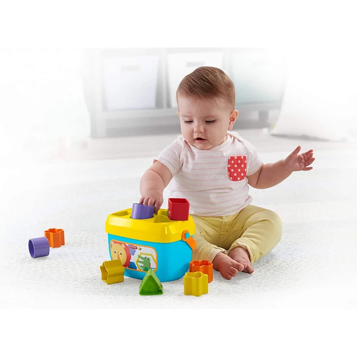 Fisher-Price FFC84 - Babys Erste Bausteine Baby Spielzeug Formensortierspiel mit Spielwürfeln und Eimer zum Verstauen ab 6 Monaten – Bild 7