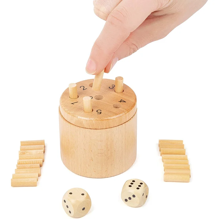Small Foot 11365 Würfelspiel 6 Raus, Logikspiel für 2-6 Personen, Gesellschafspiel für die ganze Familie, 39-TLG Spielzeug, Mehrfarbig - Preisvergleich – Bild 3
