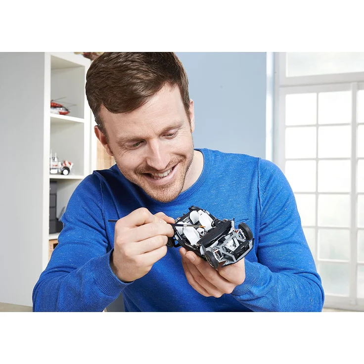 Revell Modellbausatz Auto 1:24 - BMW i8 im Maßstab 1:24, Level 4, originalgetreue Nachbildung mit vielen Details, 07008 – Bild 16