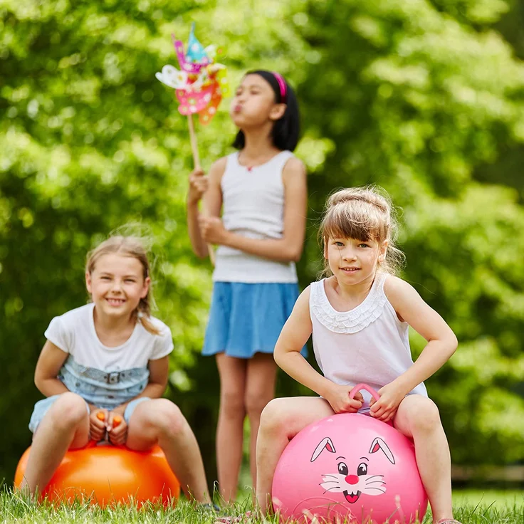 Relaxdays Hüpfball Kinder, Maus, mit Griff, für Drinnen und Draußen, mit Tier-Motiv, weich, 45 cm Durchmesser, grün – Bild 2