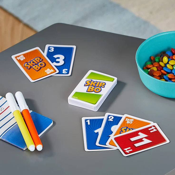 Mattel Games 52370 Skip-Bo Kartenspiel und Familienspiel geeignet für 2 - 6 Spieler, Spiel ab 7 Jahren – Bild 11