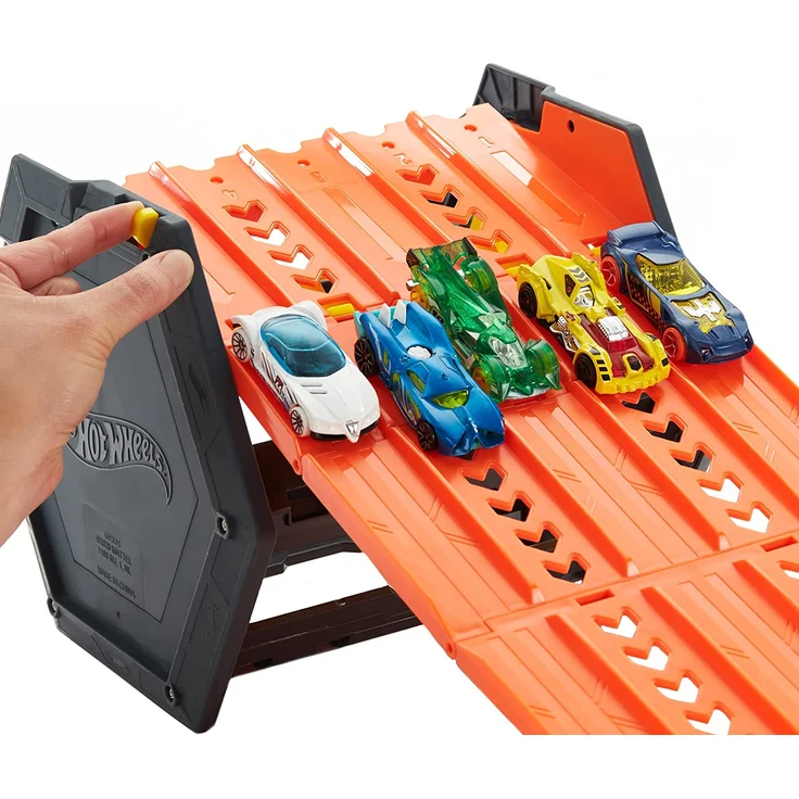 Hot Wheels HGK41 - Rollout Raceway Trackset, lässt sich zu einer fünfspurigen Rennstrecke ausrollen, von 4 bis 10 Jahren – Bild 5