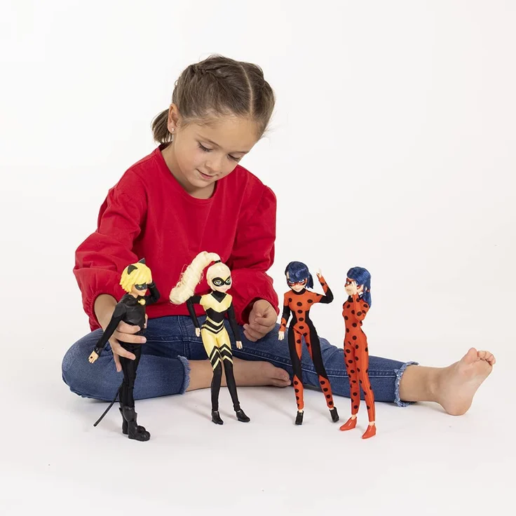 Bandai - Miraculous - Puppe - Queen Bee - 26 cm große Ankleidepuppe - P50003 – Bild 7