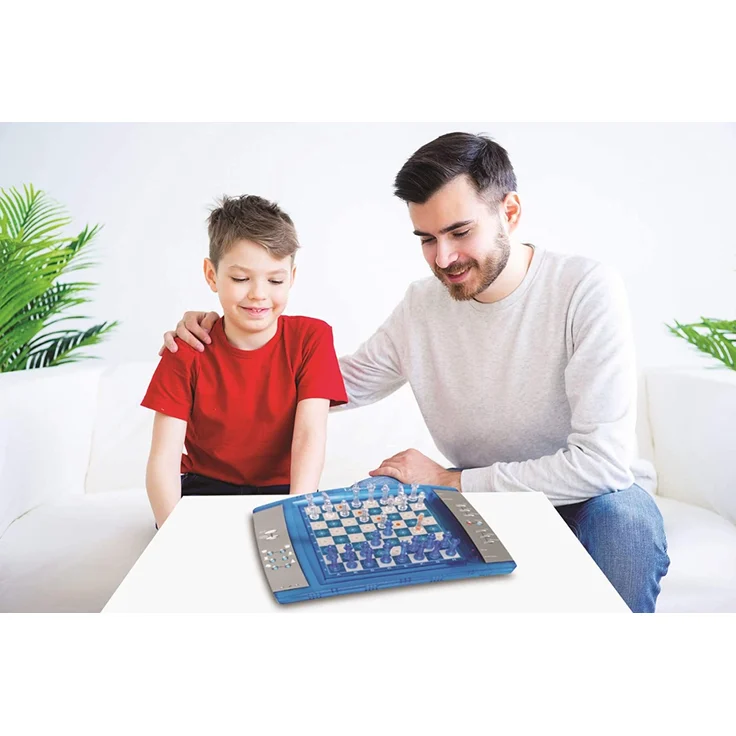 Lexibook 12 LCG3000 ChessLight, Elektronisches Schachspiel mit Berührungstastatur und Licht-und Soundeffekte, 32 Stück, 64 Schwierigkeitsgrade, Batterie, Blau/Gelb – Bild 3