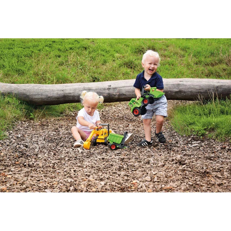 Lena 04214 EcoActives grün, Hänger ca. 20 cm für EcoAktives Traktor, Anhänger aus Kunststoff mit natürlichem Holzgeruch durch Holzanteil, Spielfahrzeuganhänger für Kinder ab 2 Jahre – Bild 6