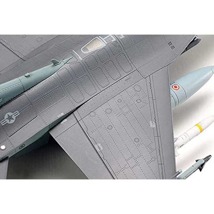 Tamiya Lockheed Martin F-16 CJ Block 50 Fighting Falcon 1:72 (300060788) – Bild 5