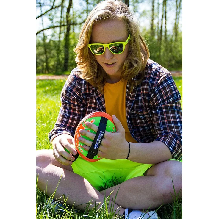 Schildkröt Neopren Klettball Set, 2 Neopren Handfänger mit weitenverstellbarer Handschlaufe, 1 Ball (Ø 6,25 cm), verschiedene Farbstellungen wählbar, alles in wiederverschließbarer Netztasche – Bild 4