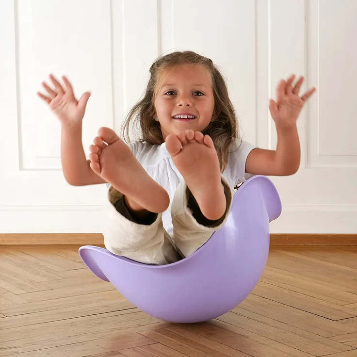 Vielseitige Balance- und Spielschale Bilibo für drinnen, draußen, Sandkasten, Wasser, Schnee, in lila, von moluk – Bild 4