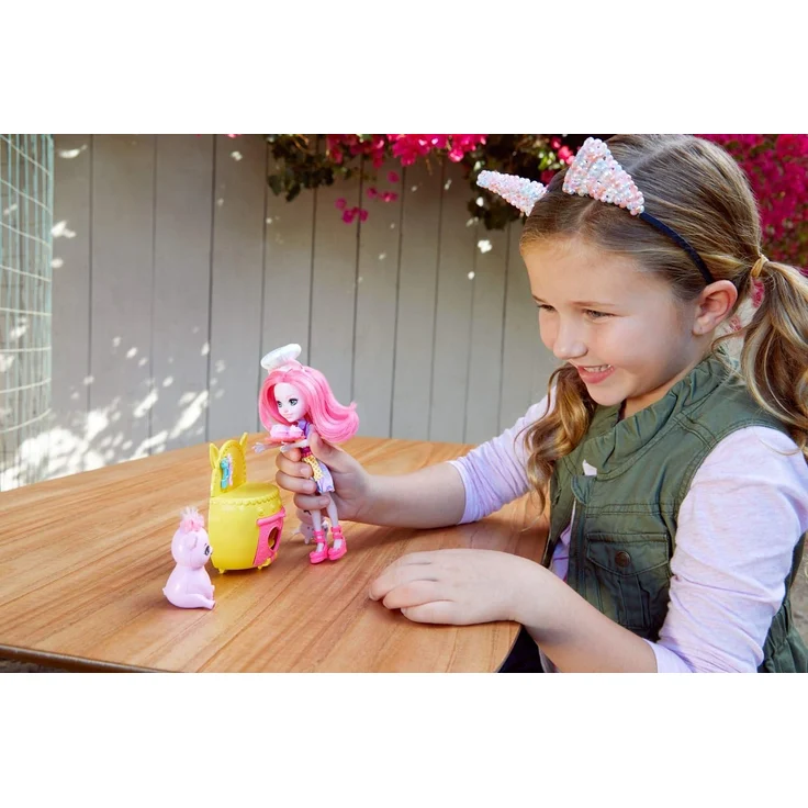 Mattel Enchantimals FJJ28 Themenpack Backfreunde mit Schweinemädchen Petya Pig Puppe und 2 Tierfreunden – Bild 6