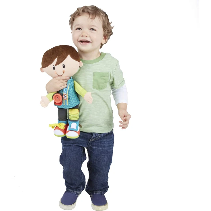 Playskool Classic Anziehspaß-Freunde (Junge), Activity Plüschpuppe für Kleinkinder ab 2 Jahren - Exklusiv bei Amazon – Bild 6
