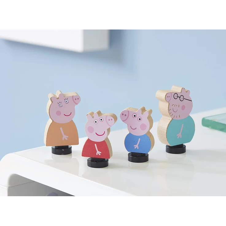 Peppa's Wood Play Family Figure Pack in display – Bild 9