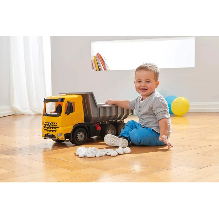 Lena 2064 Starke Riesen Muldenkipper Mercedes Benz Arocs, LKW ca. 63 cm, Kipplaster mit 3 Stahlachsen und 150 kg Tragkraft, Giga Truck gelb, schwarz, Silber, großer Kipper für Kinder ab 3 Jahre - Preisvergleich – Bild 4