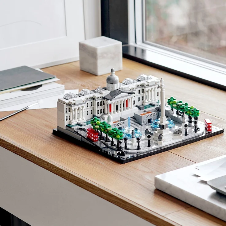 LEGO 21045 - Architecture Trafalgar Square, Bauset – Bild 2
